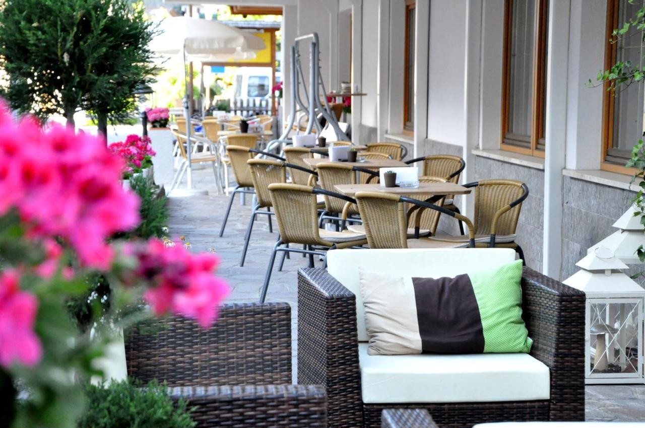 Hotel Traube - Стелвио Екстериор снимка