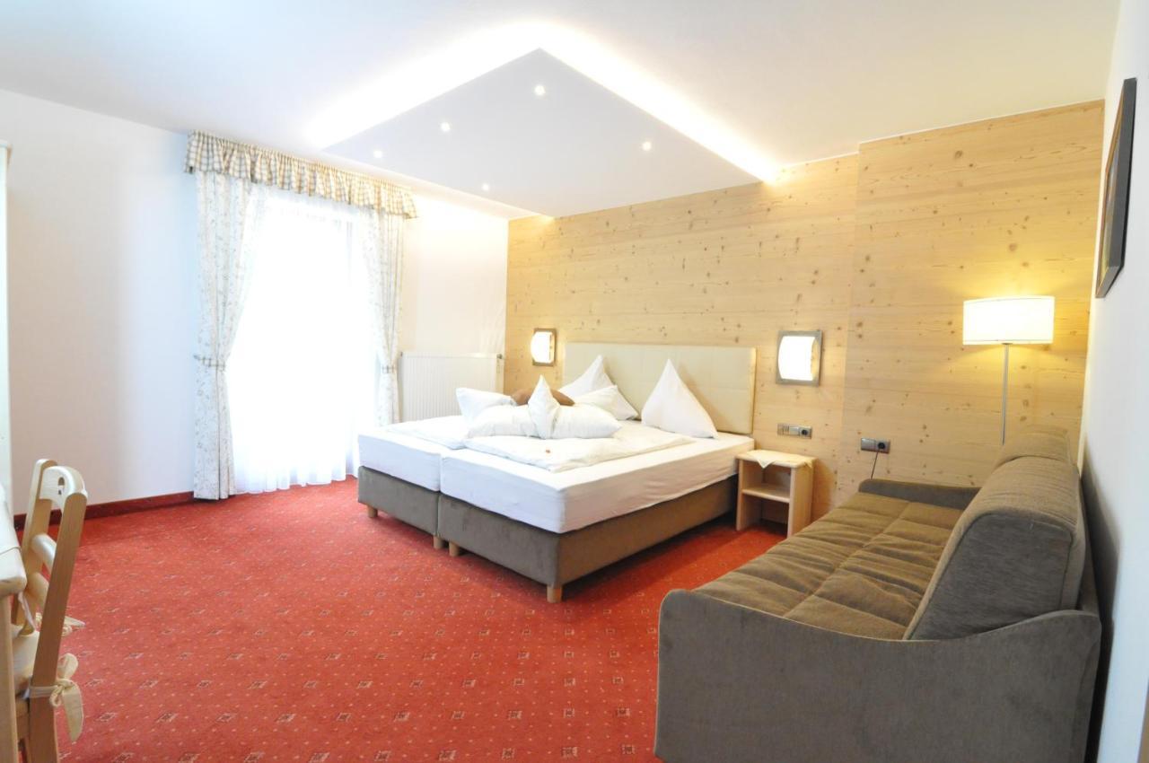 Hotel Traube - Стелвио Екстериор снимка