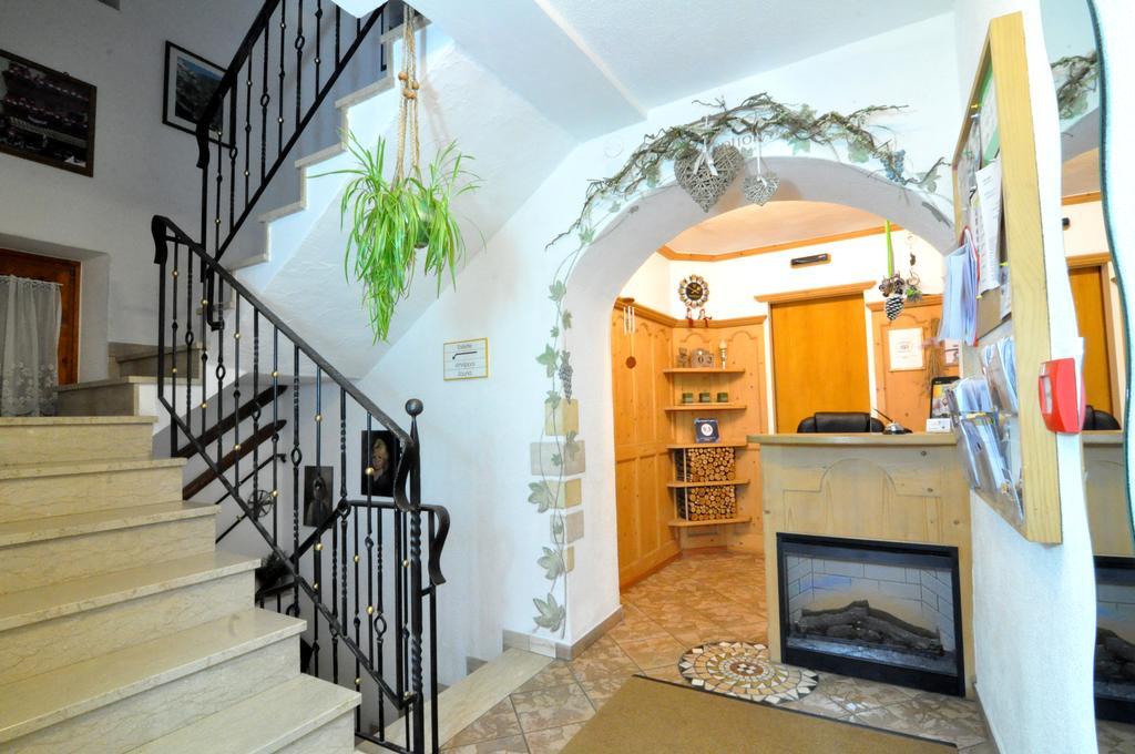 Hotel Traube - Стелвио Екстериор снимка
