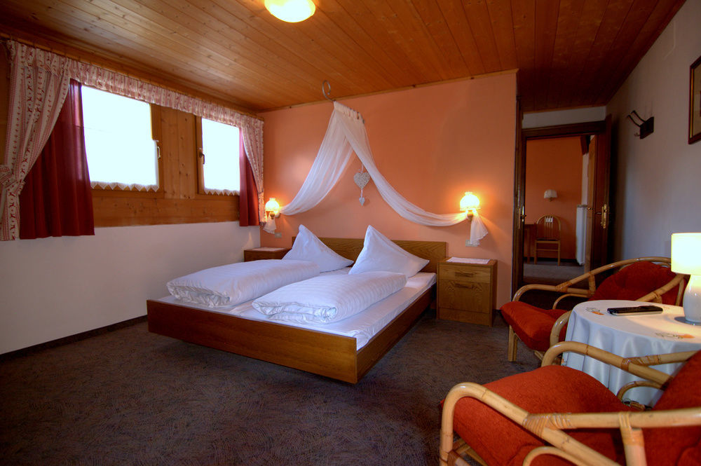 Hotel Traube - Стелвио Екстериор снимка
